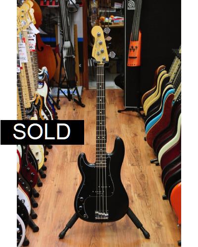 Fender American Standard P Bass Lefty Black