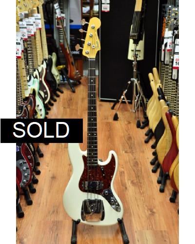 Fender Custom Shop 1961 Jazz Bass  Artic White