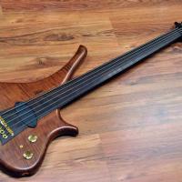 Marleaux Diva 5 Fretless (B Stock)