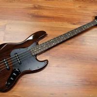 Fender Vintage 62 Jazz Bass Walnut #2 (Japan)