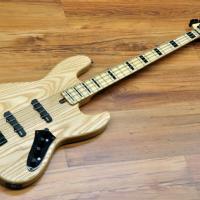 Maruszczyk Elwood 4 Human Nature EMG-J.Retro