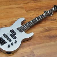 Jackson Minion Concert Bass Silver