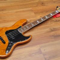 Fender Vintera 70's Jazz Bass Aged Natural