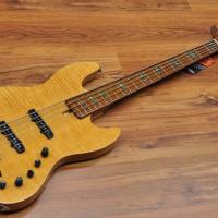 Sire Marcus Miller V10-5 2nd Gen Swamp Ash Natural Roasted Maple