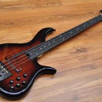 F Bass AC4 Fretless
