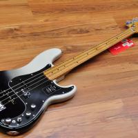 Fender Player Plus Active Precision Bass Silver Smoke