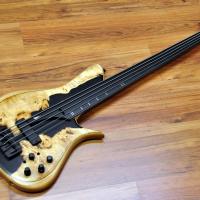 Meridian Horizon II Fretless Hybrid Poplar Burl 5 string