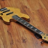 Sire Marcus Miller 2nd Gen V9-5 Swamp Ash Natural