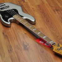 Fender Vintera 70s Jazz Bass Inca Silver