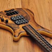 Warwick Corvette $$ SE Tigerwood Serial# F 156905 11