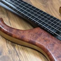 Modulus Quantum 5-35 Bubinga Fretless (2009)