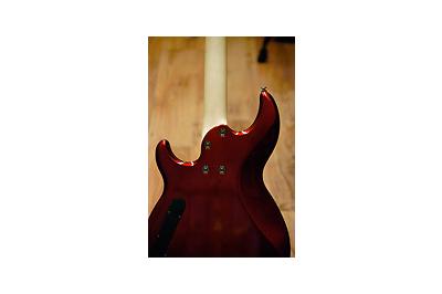Yamaha BB714BS rojo detras -  Yamaha BB714BS rojo detras -