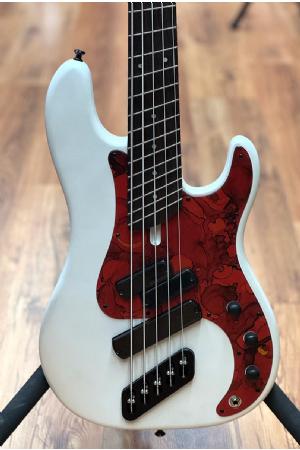 Dingwall SP1-5 Ducati Pearl White Dingwall SP1-5 Ducati Pearl White