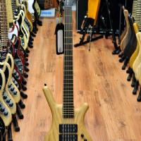 Warwick Corvette $$ 5 Natural (made in Germany)