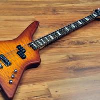 Warwick Pro Series Adam Clayton Reverso Honey Sunburst