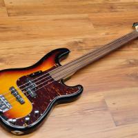LTD 214 Fretless