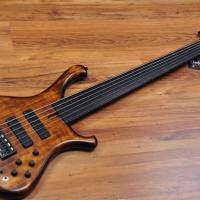 Marleaux Consat SE Anniversary Limited Edition Old Violin Aged Spruce top Fretless 6 string