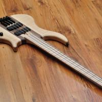 Merlos Trium 4 string bass