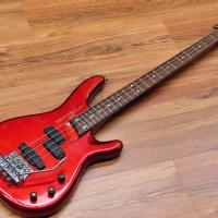 Yamaha Motion B Tremolo Red