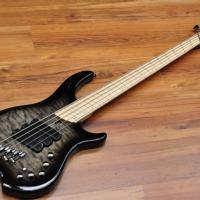 Dingwall Combustion 3 pickup 5 String Blackburst Quilted Maple