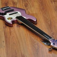 Sire Marcus Miller V7 Alder-5 Fretless (2nd Gen) BURGUNDY