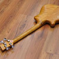 F Bass Fretless 4-30 (1982)