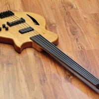 Chris Larkin ASAPDB5 Headless fretless Bass
