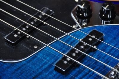 Fender Player Jazz Bass Ltd Edition Blueburst MN -  Fender Player Jazz Bass Ltd Edition Blueburst MN -